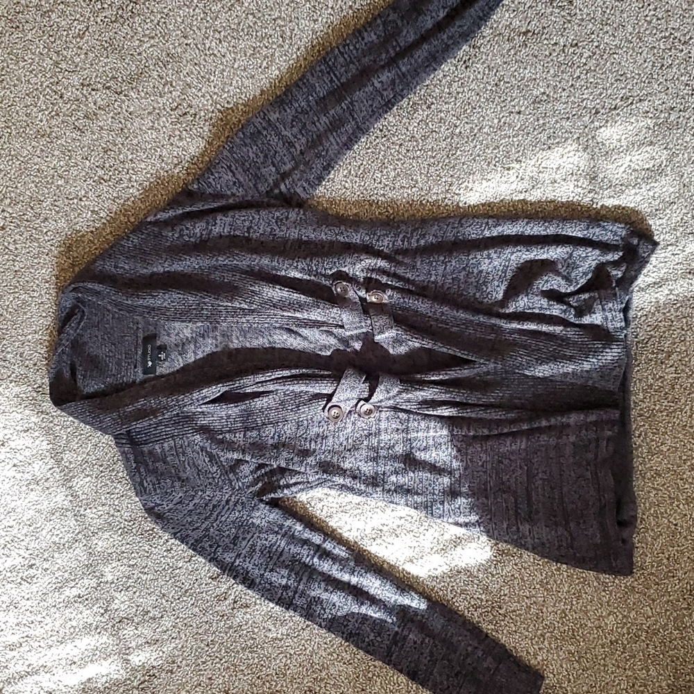 Small dark grey and black sweater